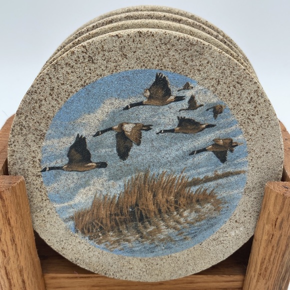 Set of 4 cork back thirstystone 4” coasters flying ducks mallards w/ wood holder - Picture 2 of 12
